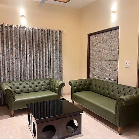 5Bhk Home Away From Home At Ranjit Avenue 阿姆利则 外观 照片