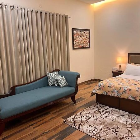5Bhk Home Away From Home At Ranjit Avenue 阿姆利则 外观 照片
