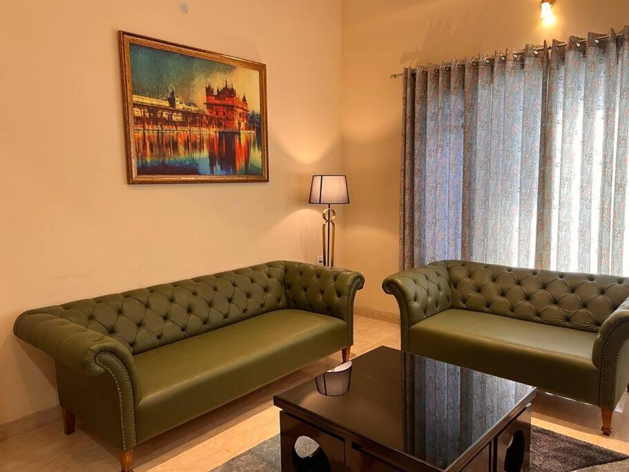5Bhk Home Away From Home At Ranjit Avenue 阿姆利则 外观 照片