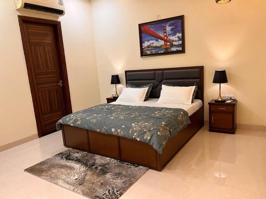 5Bhk Home Away From Home At Ranjit Avenue 阿姆利则 外观 照片