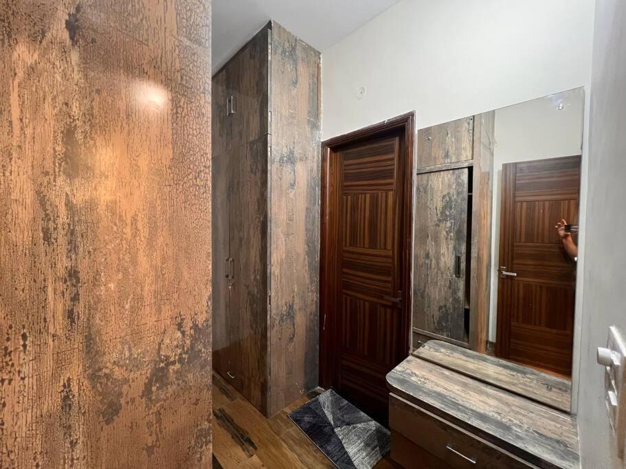 5Bhk Home Away From Home At Ranjit Avenue 阿姆利则 外观 照片